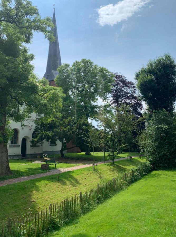 Pastorie Tijdverblijf Zuidhorn Экстерьер фото